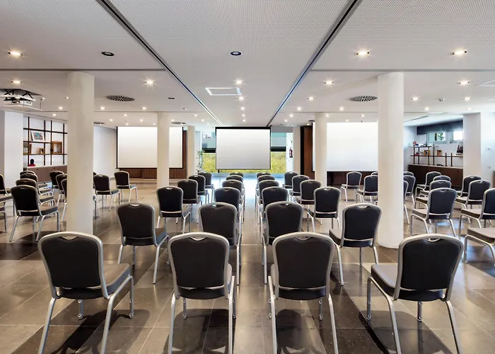 Le Meridien Ra Beach Hotel And Spa